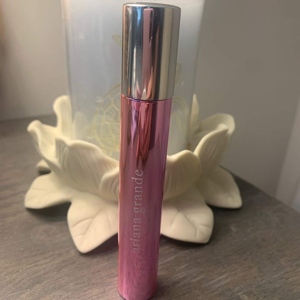 Ariana Grande Cherry Eclipse 🍒